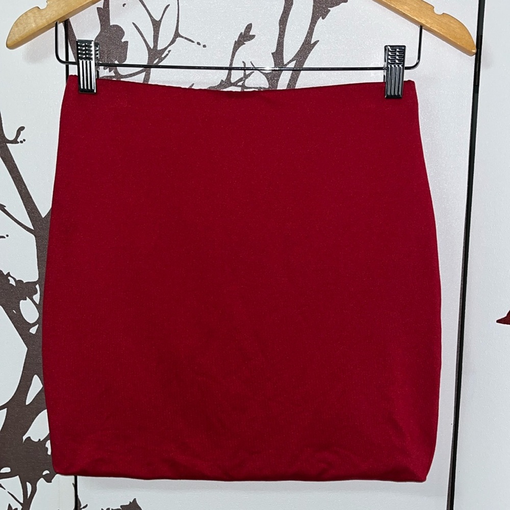 ReVamped Size Small Red/Rouge Mini Skirt $20